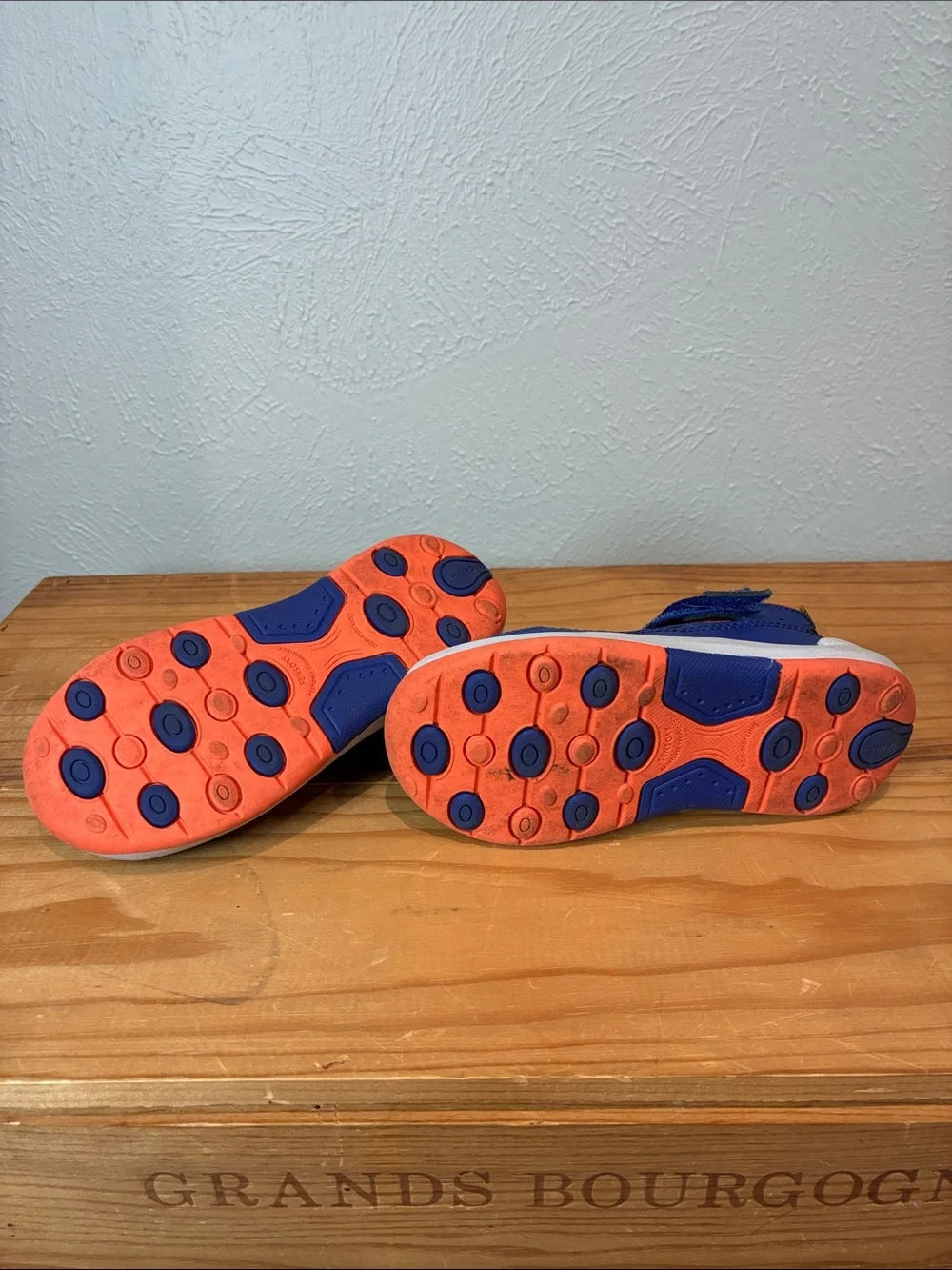 Kids Stride Rite Blue and Yellow Closed-Toe Sandal Sneakers‎